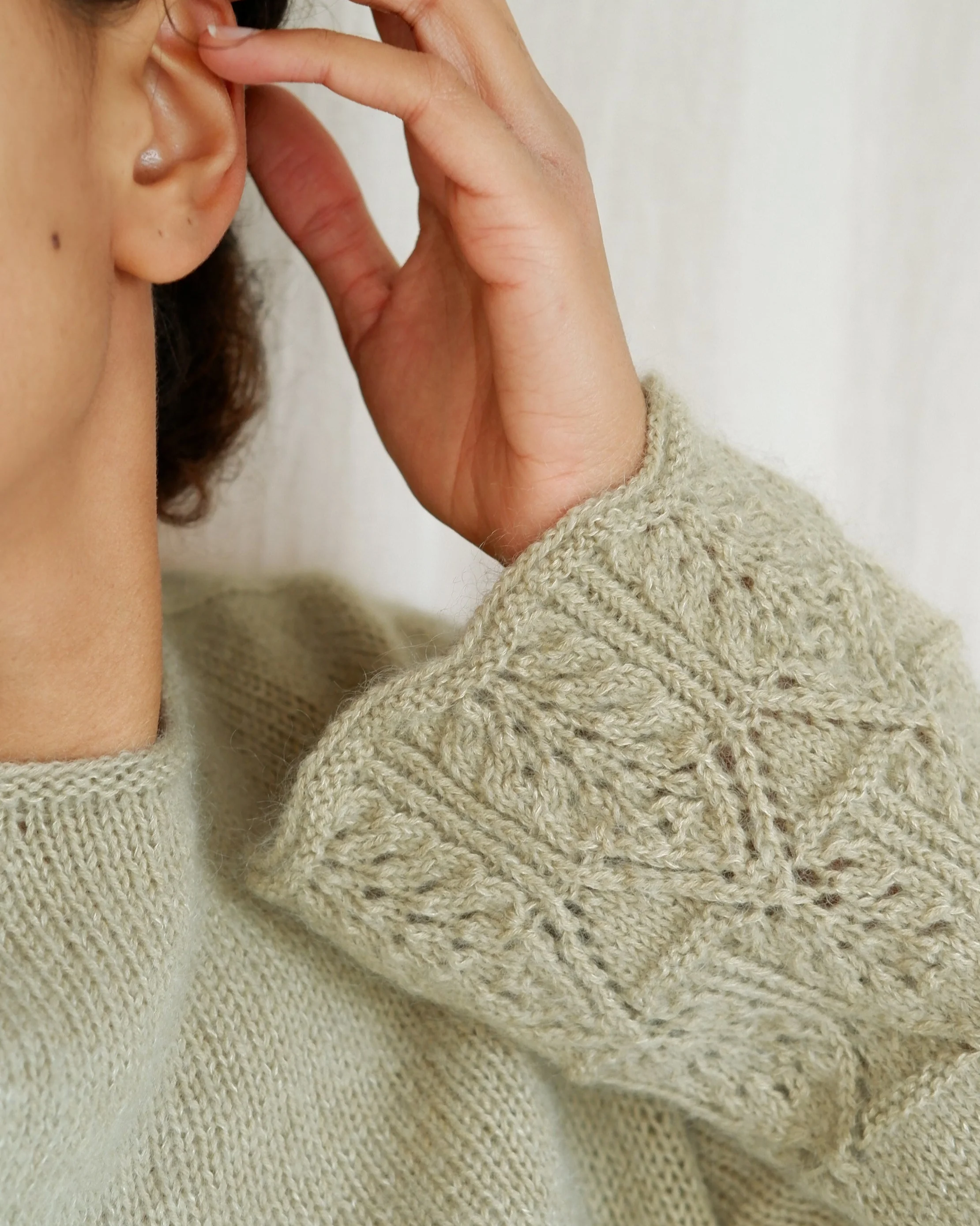 Daimi Sweater - Image 7