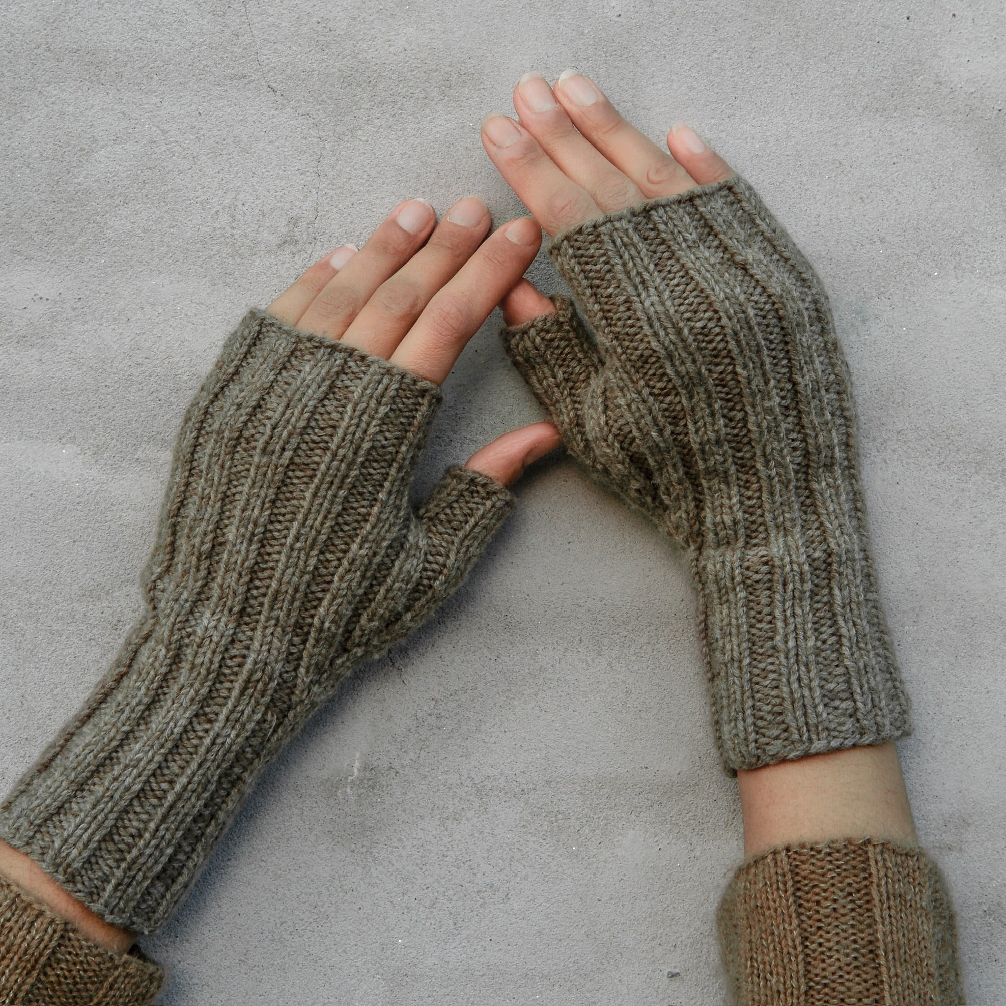 Nuuk Gloves - Image 4