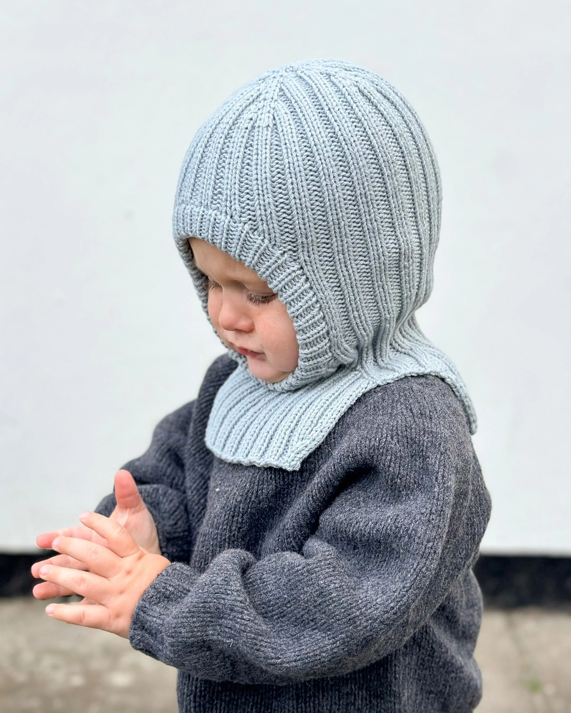 Olive's Ribbed Balaclava - Image 2
